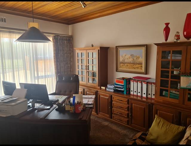 5 BEDROOM HOUSE FOR SALE IN KENLEAF